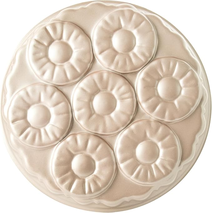 Nordic Ware Formed Pineapple Upside Down Cake Pan, 8 Cup, Golden Hour (Pack of 4)
