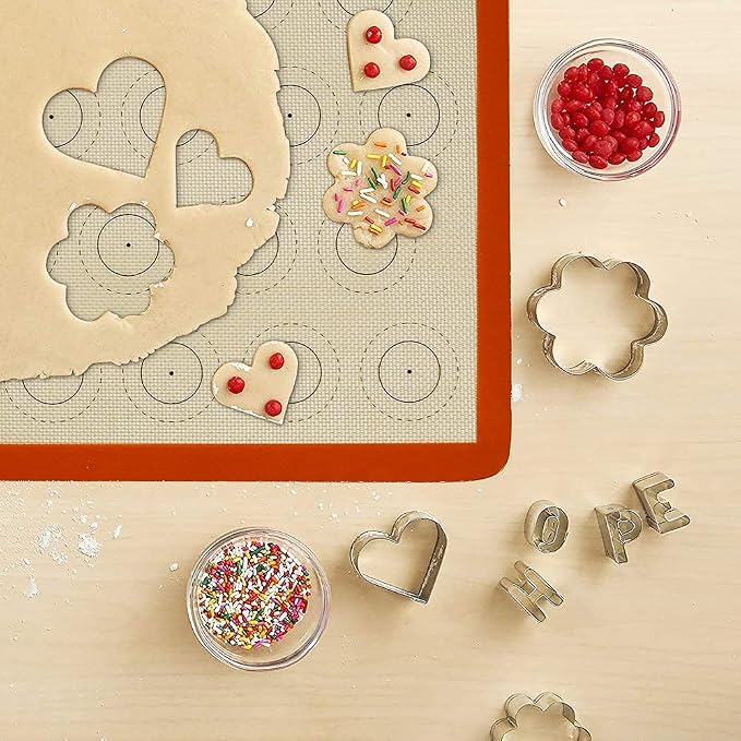 AMYONE Macaron Silicone Baking Mat, 2 PCS Half Sheet Silicone Mats for Baking, Non-Stick Silicone Cookie Sheet Liners for 13 x 18 Sheet Pan for Macaron/Cookie/Bread/Pastry, 11 5/8" x 16 1/2" Orange