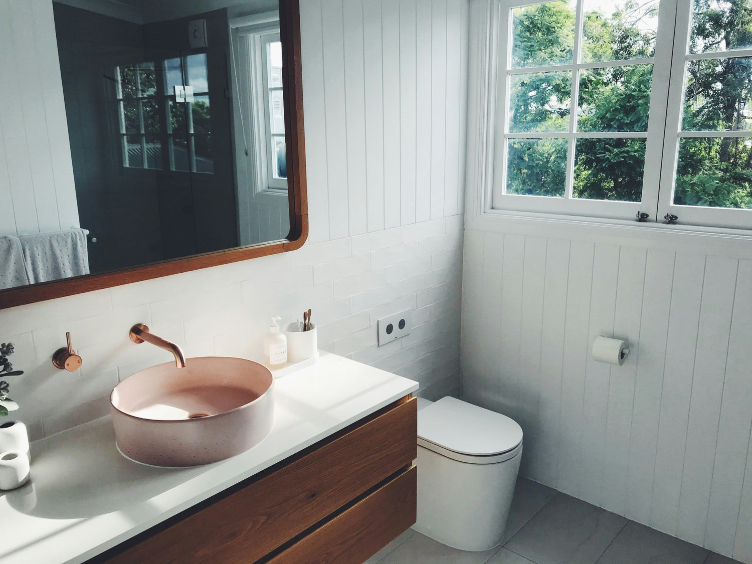 Toilet Accessories