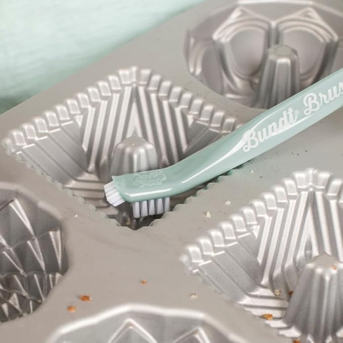 Nordic Ware Ultimate Bundt Cleaning Tool