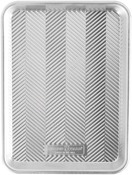 Nordic Ware Prism Baking Quarter Sheet, Natural