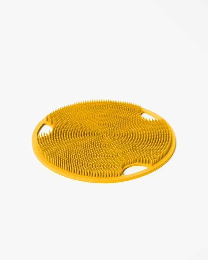 Boie USA Flat Body Scrubber - Hygienic, Exfoliating Loofah Alternative - Feels Like Silicone Scrubber Gentle on Sensitive Skin, Hypoallergenic, BPA- & Latex-Free, Made in The USA (Neon Orange)