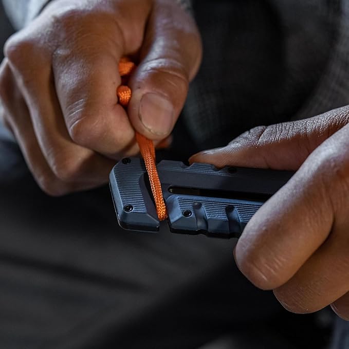Gerber Prybrid EDC Pocket Knife Multitool 8-in-1 Box Cutter, Coyote Brown | Retractable utility box cutter blade, built-in pry bar, compact EDC multitool, everyday carry knife