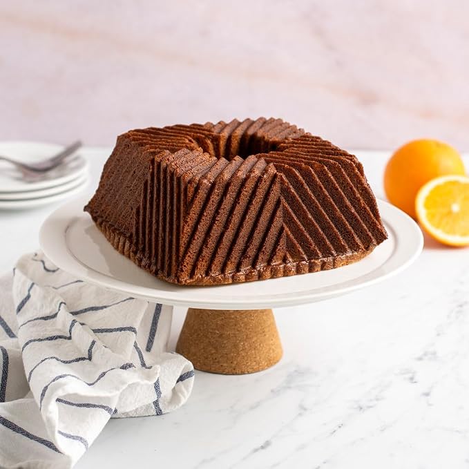 Nordic Ware Bundt Squared Pan, 10 Cup, Graphite