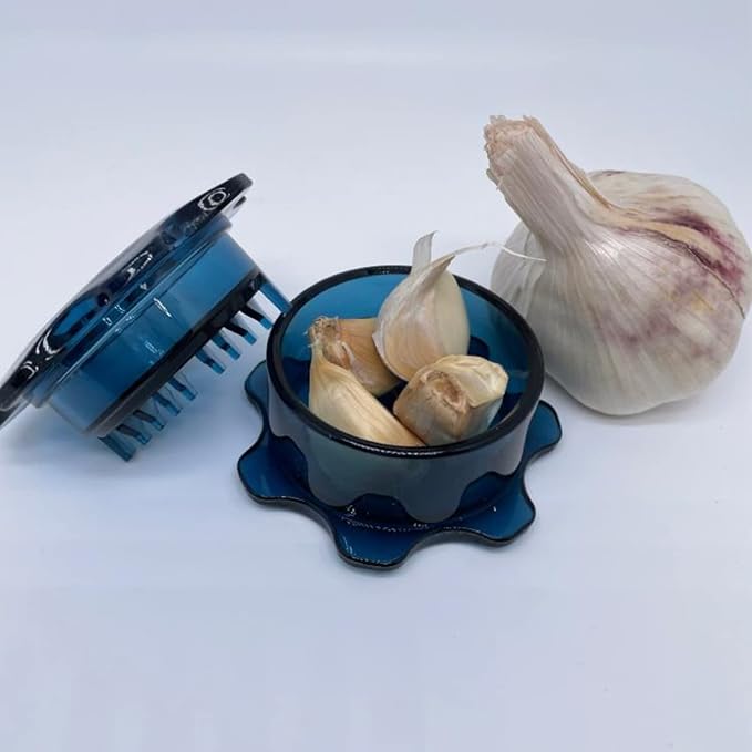 Angel’s Peel Lounge Garlic Mincer (Blue)