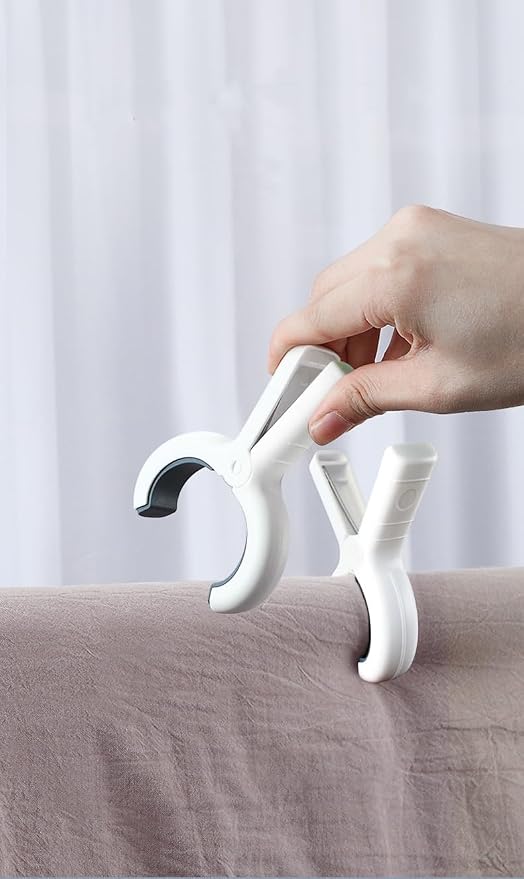 Beach Towel Clips Plastic Clothespins-Heavy Duty Clothes Pins for Beach Chair Pool Chair on Cruise Heavy Laundry Clothespins Windproof Clamps Beach Blankets Clothes Pegs Pack of 6 | Laundry Clamps Blankets Clothes Pegs 6 pcs Beach Chair Cruise