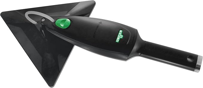 Unger Commercial Stingray® Refillable Microfiber Cleaning Kit, 11-Foot Reach – Indoor Glass and Surface Cleaning System with Enclosed Spray Nozzle and Microfiber Pads SRKB4