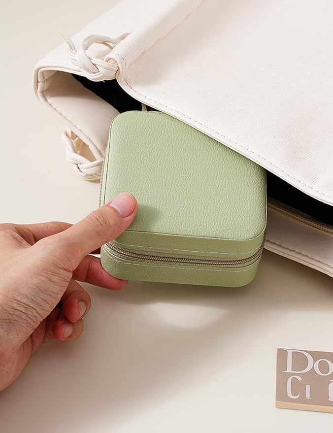 MFXIP Travel Jewelry Case Small Jewelry Box Jewelry Organizer Storage Case Portable PU Leather Mini Jewelry Travel Case for Girls Womens Earring, Necklace, Rings,Bracelets