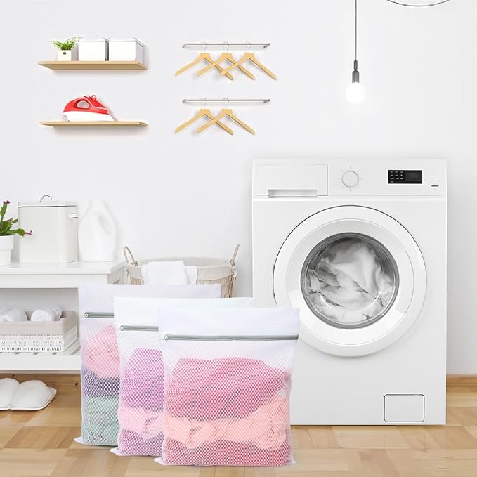 Vivifying Large Mesh Laundry Bags for Washing Machine, 3 Pack 20"x16" Honeycomb Mesh Zipper Wash Bags for Delicates, Sportswear, Underwear & Everyday Clothing, Reusable & Durable Laundry Organizer