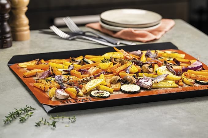 Silpat The Original Silicone Baking Mat with Storage Band, Half Sheet Size, 11-5/8" x 16-1/2" (AE420295-40)