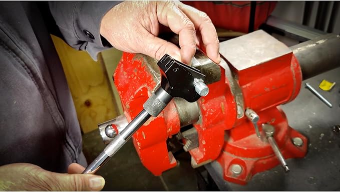Powerbuilt Universal Thread Repair Tool 5/32" - 3/4" SAE / 4-19mm Metric, Fixed Damaged Threads Tool - 643030ECE