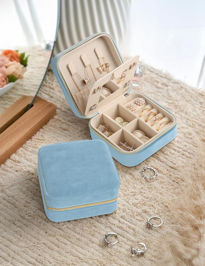 MFXIP Plush Velvet Travel Jewelry Case Small Jewelry Box Jewelry Organizer Storage Case Portable Jewelry Travel Case for Girls Womens Earring, Necklace, Rings,Bracelets with Mirror