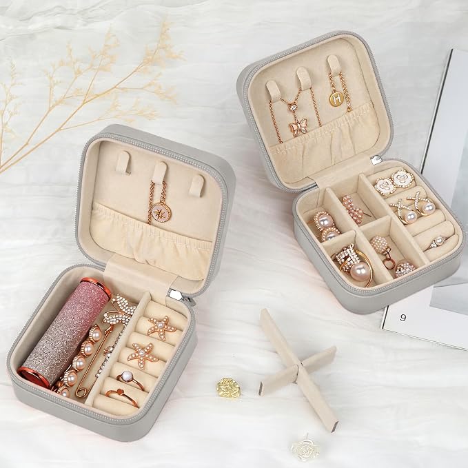 MFXIP Travel Jewelry Case Small Jewelry Box Jewelry Organizer Storage Case Portable PU Leather Mini Jewelry Travel Case for Girls Womens Earring, Necklace, Rings,Bracelets