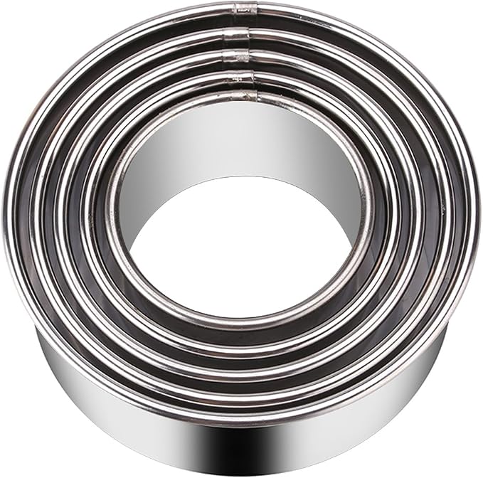 5 Pieces Biscuit Cookie Cutters Set,Stainless Steel Circle Round Cookie Biscuit Cutters in Graduated Sizes Shape Molds for Pastries Doughs Doughnuts