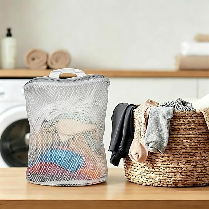 5Pcs Mesh Hanging Laundry Bags for Washing Machine, 15 X 12 inch Wash Bag for Clothes Delicates Lingerie with S Hooks