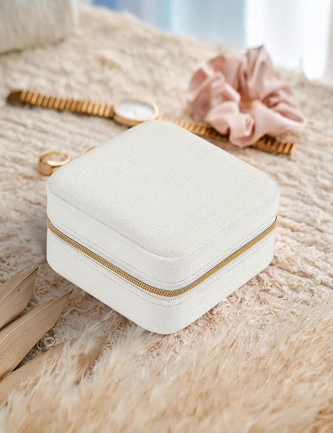 MFXIP Plush Velvet Travel Jewelry Case Small Jewelry Box Jewelry Organizer Storage Case Portable Jewelry Travel Case for Girls Womens Earring, Necklace, Rings,Bracelets with Mirror