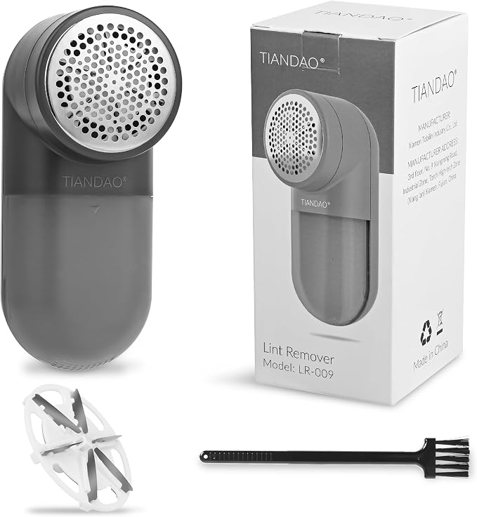 Electric Fabric Shaver and Lint Remover, Portable Fuzz Remover for Clothes and Furniture, Battery Operated, Easy to Use and Clean, Suitable for Sweaters, Blankets.（Dark Grey）