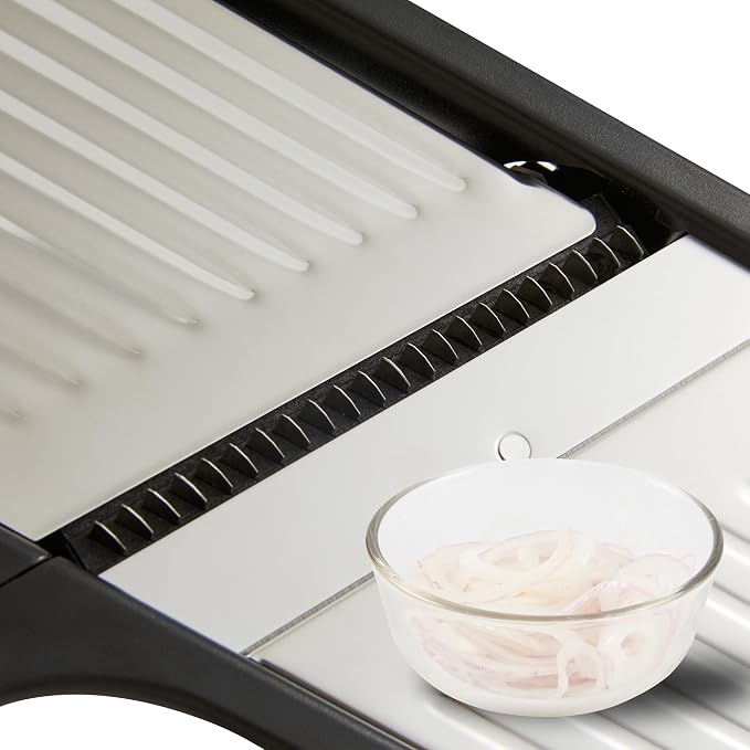 Restaurantware Stainless Steel Adjustable Mandoline Slicer - German Standard Vegetable Slicer with Blade Guard, Includes Cut-Resistant Gloves - Food Slicer for Potato, Onions, Cucumbers, Tomato
