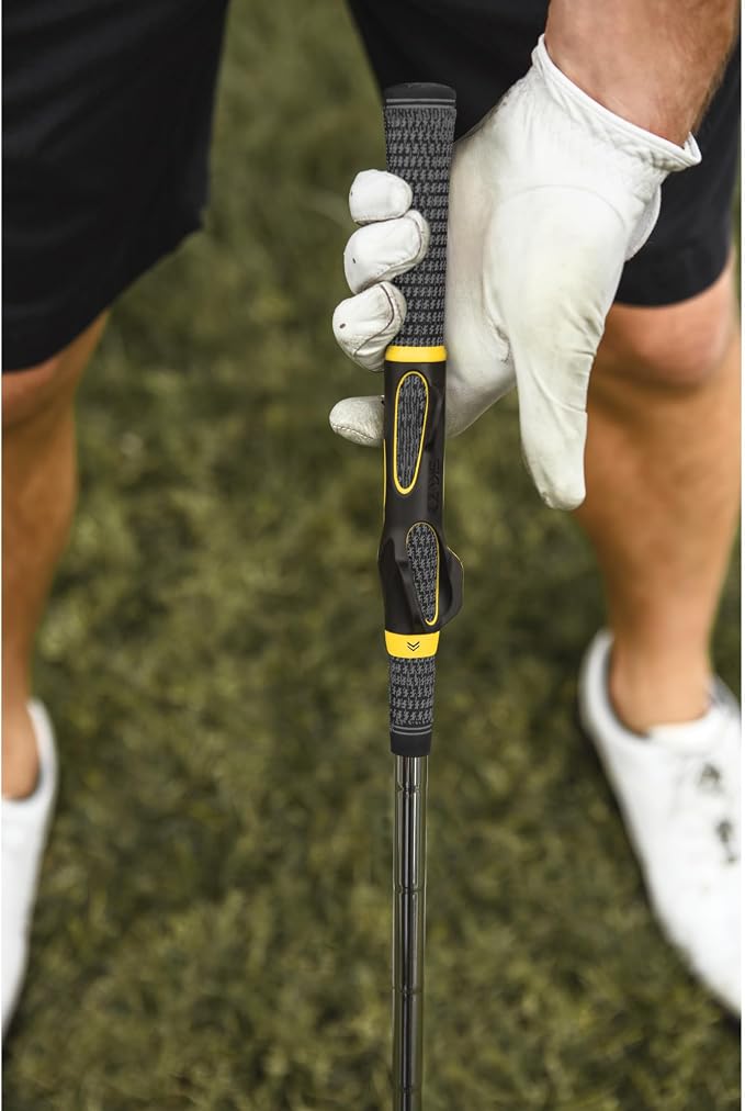 SKLZ Golf Grip Trainer, Club Attachment for Correct Hand Positioning and Muscle Memory, Fits Standard Grips from Driver to Wedge, Right-Handed, Compact Training Aid for Practice and Pre-Round Warm-Up