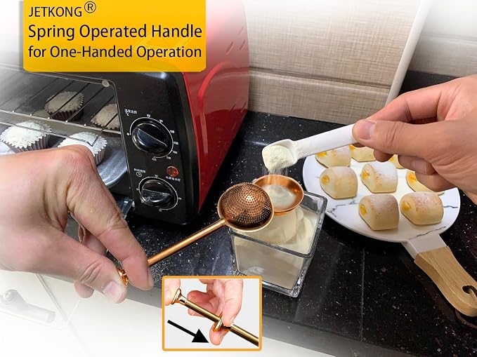 JETKONG Powdered Sugar Shaker Duster Flour Dispenser Shaker with 18/8 Stainless Steel Spring-operated Handle for Sugar Flour and Spices (Brown)