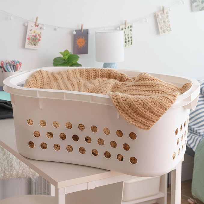 IRIS USA Laundry Basket, 51L Plastic Hip Hold Hamper, 4 Pack, 1.5 Bushel | Comfortable hip-hold handles and ventilated design make transporting clothes, towels, and linens easier.