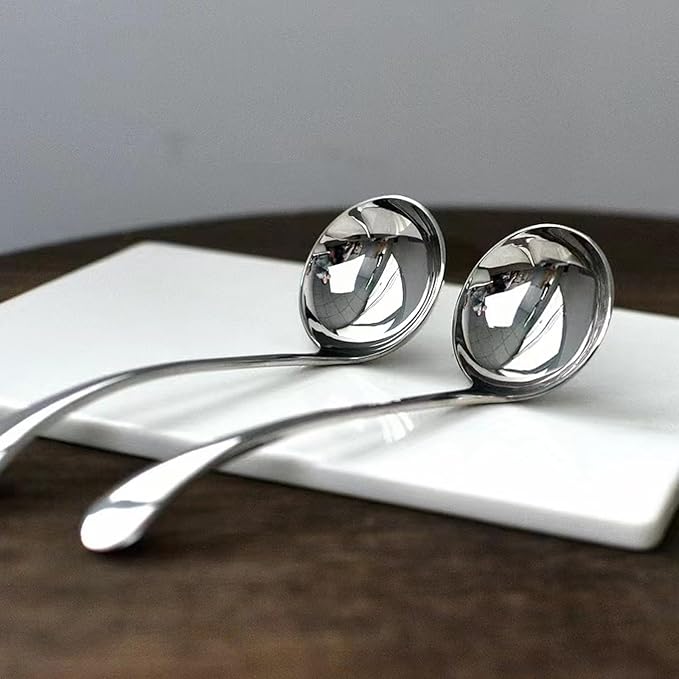 Small Ladle, Gravy Ladle, 7.9 Inch Sauce Ladles, 18/10 Stainless Steel Small Gravy Soup Spoon for Spooning Gravies or Sauces, Set of 2(Silver）