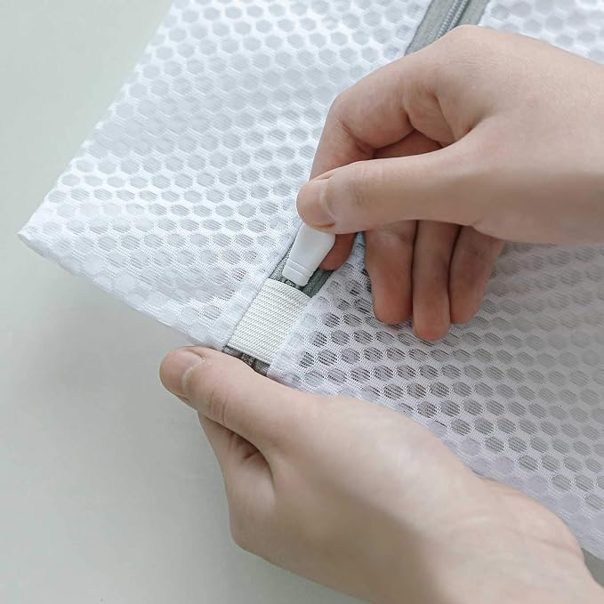 Oversized Honeycomb Mesh Laundry Bags, 2 Pack 35x43.3 inch Heavy Duty Delicate Wash Bag with Zipper.