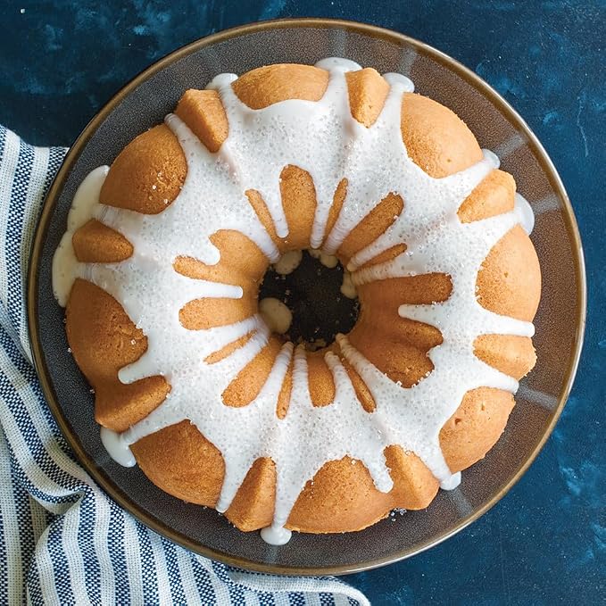 Nordic Ware Formed Treat Bundt Pan, 12-Cup, Silver