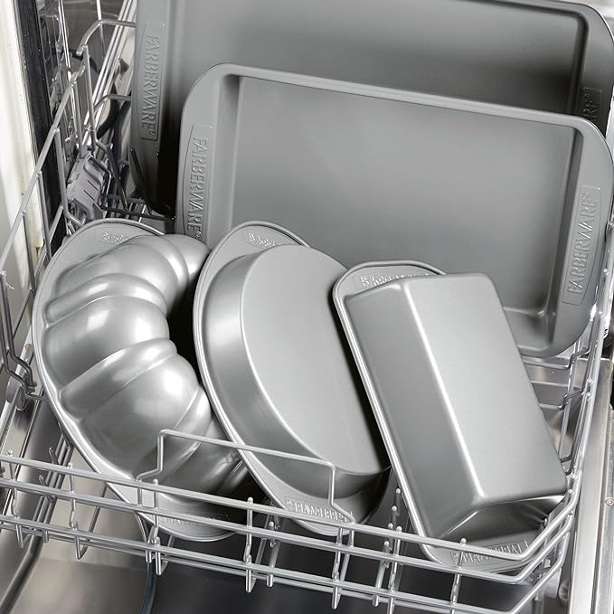 Farberware Nonstick Bakeware 9x9 Baking Pan, Square Cake Pan, Gray