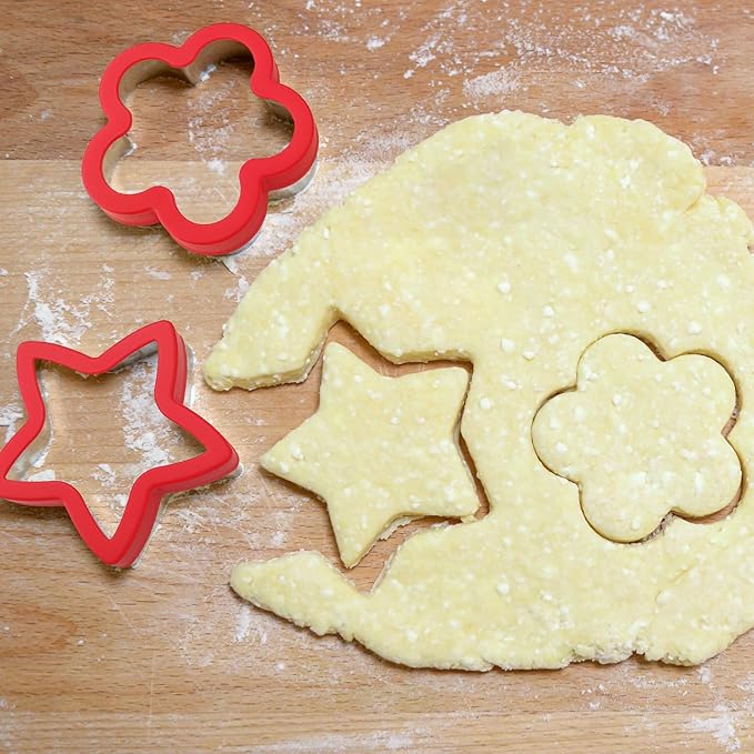 ALLTOP Star Cookie Cutters Set – 4 Pcs Different Sized Biscuit Cutter, Donut & English Muffin Cutter for Baking
