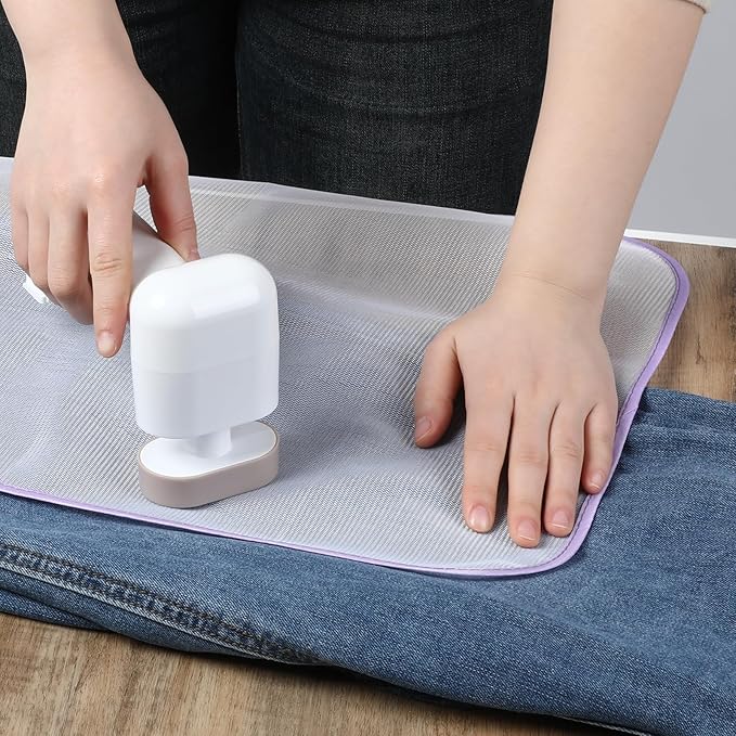 Molain 4 Pack Protective Ironing Pressing Pad, Cloth Scorch-Saving Ironing Protector Insulation Pad, Scorch Saving Pressing Cloth for Sewing and Ironing Fabric Protector Tool