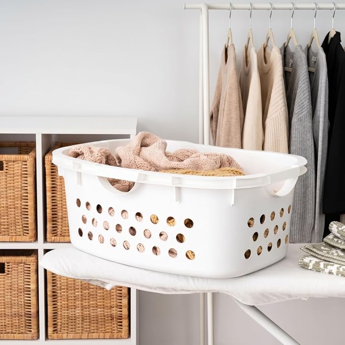 IRIS USA Laundry Basket, 51L Plastic Hip Hold Hamper, 4 Pack, 1.5 Bushel | Comfortable hip-hold handles and ventilated design make transporting clothes, towels, and linens easier.
