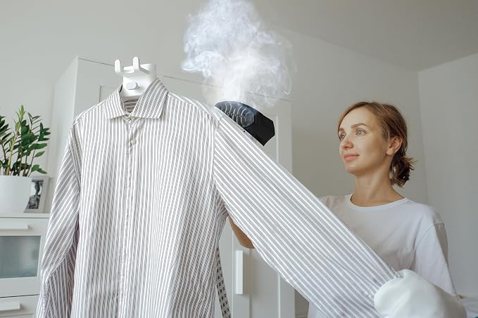 Garment Steamer, 1500W Travel Steamer with 300ml Detachable Water Tank, Fast 30s Heat-Up, Auto-Off, Handheld Steamer for Wrinkle Removal on Clothes, Garments, and Fabrics Black