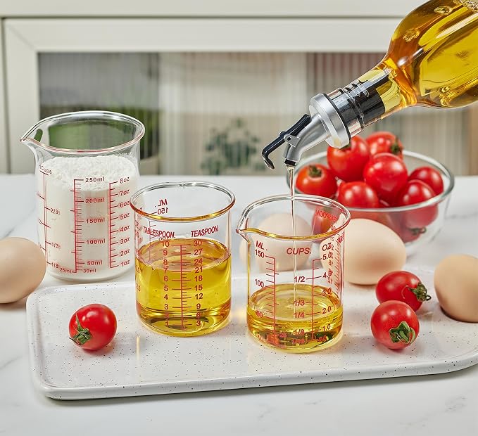 High Borosilicate Glass Measuring Cup-V-Shaped Spout，Glass Measuring Beaker for Kitchen or Restaurant, Easy to Read, 150 ML (5 Oz)-Single
