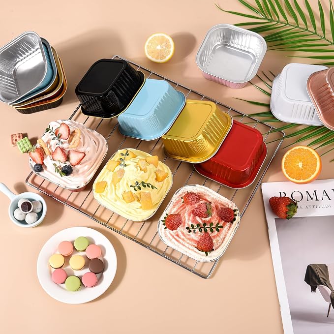 100 Pcs Mini Cake Pans with Lids, 5oz Square Aluminum Foil Brownie Baking Cups, Small Cake Tins with Lids, Disposable Ramekins, Mini Cake Containers For Wedding Birthday Party (Gold)
