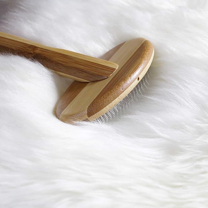Sheepskin Brush Rug Wool Carpet Cleaner Bamboo Wire Slicker Carding, Unmats Fur & Restores Like New, Longer Prongs, Stronger Design, To Fluff Fleeces, Sherpa, Macrame & Faux Fur Blankets