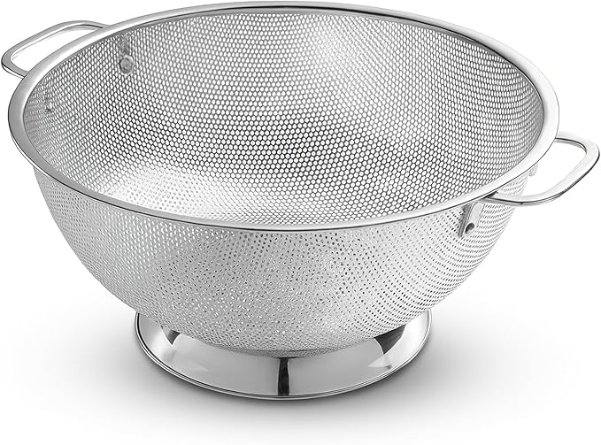 Bellemain Colander for Kitchen – 5 Qt Stainless Steel Strainer with Handle - Pasta Strainer Bowl for Pasta, Spaghetti, Vegetables, Fruit, and Pot Draining - Stainless Steel Colander