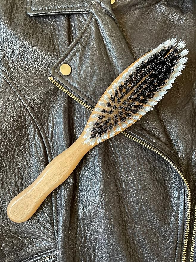 Clothes & Garment Brush | for Leather, Suede, Nubuck, Velvet, Cashmere, Alcantara and Other Fabrics | for Furniture, Clothing and Accessories