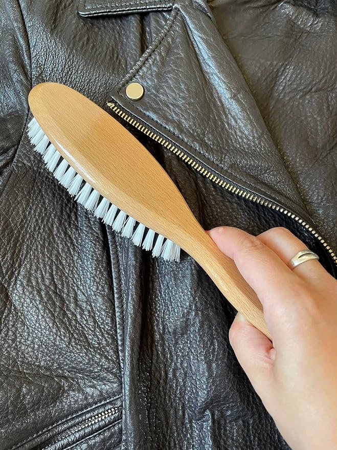 Clothes & Garment Brush | for Leather, Suede, Nubuck, Velvet, Cashmere, Alcantara and Other Fabrics | for Furniture, Clothing and Accessories